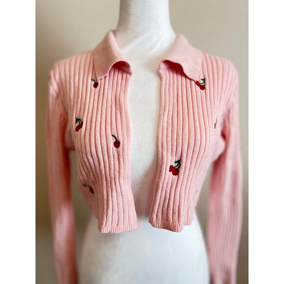 WITTY FOX LONG SLEEVE CROP COLLARED WOMENS GIRLS CARDIGAN SWEATER PINK CHERRIES - Picture 3 of 16